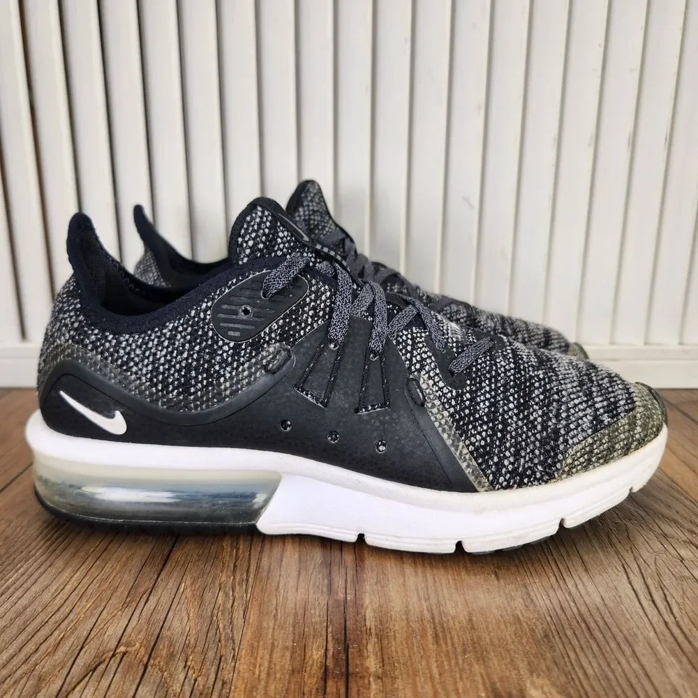 Nike Air Max Sequent 3 Sneakers Boys Sz 5.5 Black Gray Athletic Shoes 922884-001
